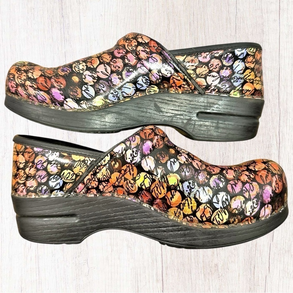 Dansko- Multi Color Dot w/ Script Printed Stapled Leather Classic Clog- Size 39 - Picture 5 of 10